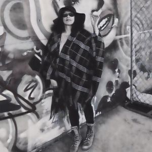 Meet your Posher, Laurie